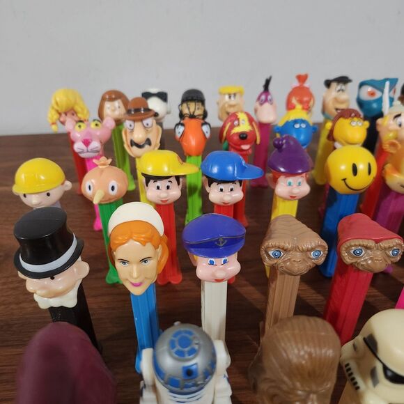 Pez Dispensers Vintage Lot of 52 Star Wars Flinstone Snoopy Lord of the Rings ET - Picture 4 of 10